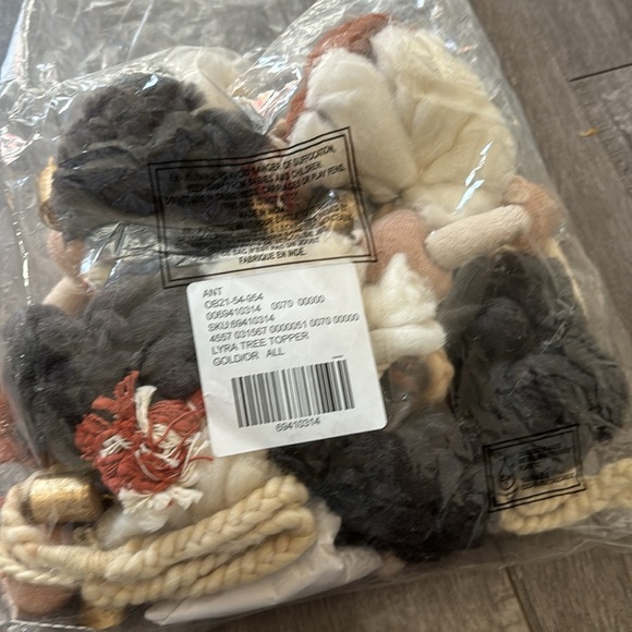 Holiday Wool Garland by Brenn for Anthropologie - Picture 4 of 7